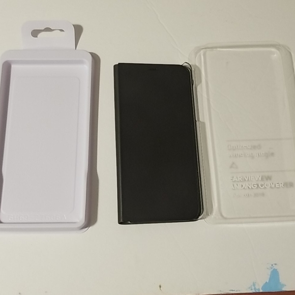 Phone case - Picture 3 of 6